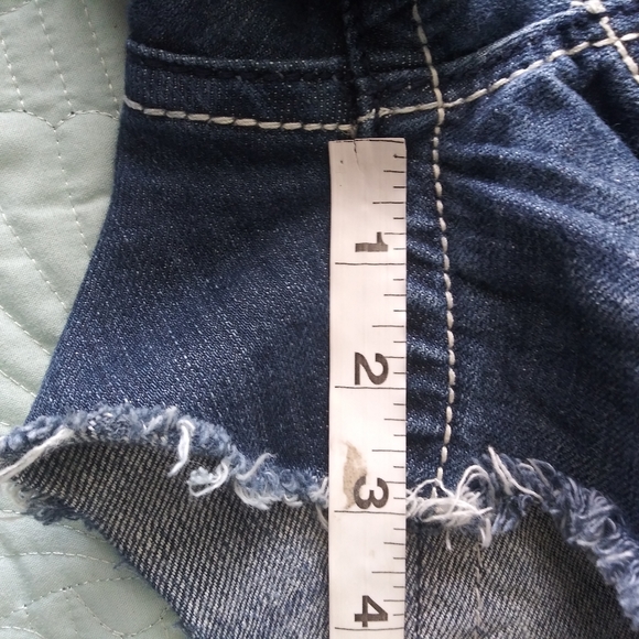 MISS ME Jean Shorts Embellished Flap Angel wings - Picture 8 of 12